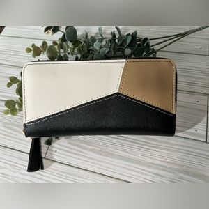NWOT Colorblock Wallet